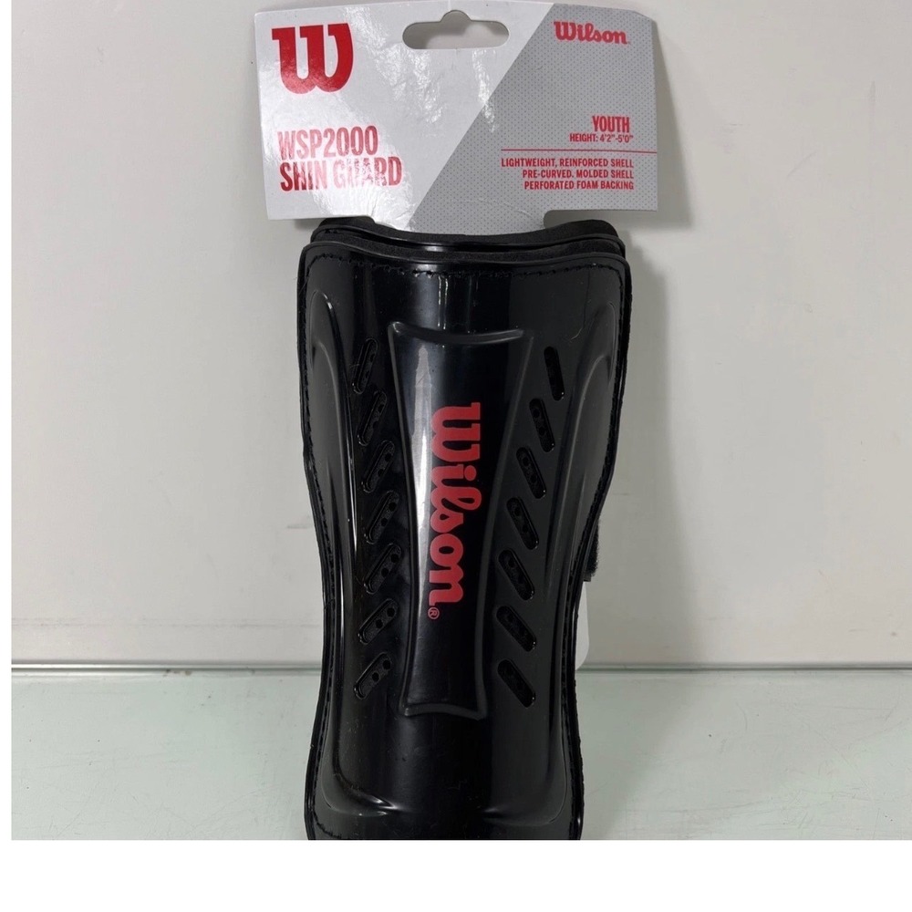 Wilson‎ Shin Guard Youth Medium Black New WSP2000 Lightweight Reinforced Shell